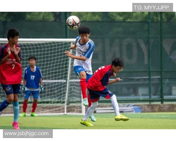 追逐梦想的绿茵场儿子如何成为足球明星的感人故事 追逐梦想的绿茵场儿子如何成为足球明星的感人故事