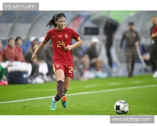 中国最火业余女足球明星的崛起与她的奋斗故事